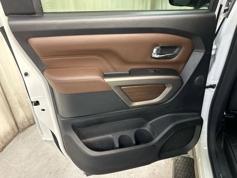 Certified 2021 Nissan Titan Platinum Reserve w/ Moonroof Package image 28