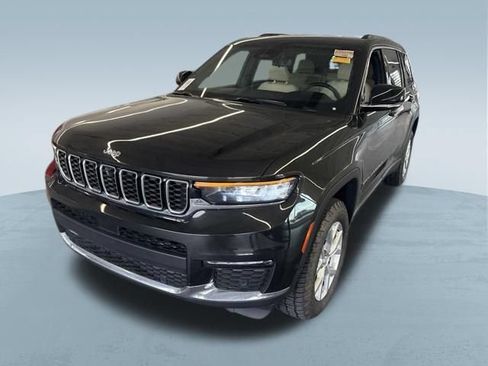 Used 2023 Jeep Grand Cherokee L Limited w/ Luxury Tech Group II RWD image 3