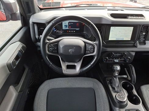 Used 2023 Ford Bronco Big Bend image 11