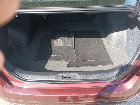 Used 2024 Nissan Altima 2.5 SV image 24