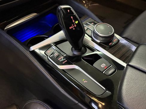 Used 2019 BMW 530i w/ M Sport Package RWD image 19