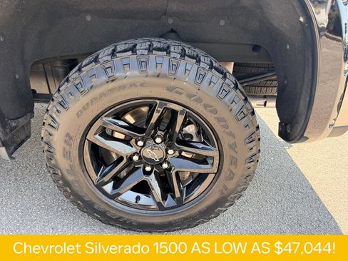 Used 2022 Chevrolet Silverado 1500 LT Trail Boss w/ LT Trail Boss Premium Package AWD/4WD image 35
