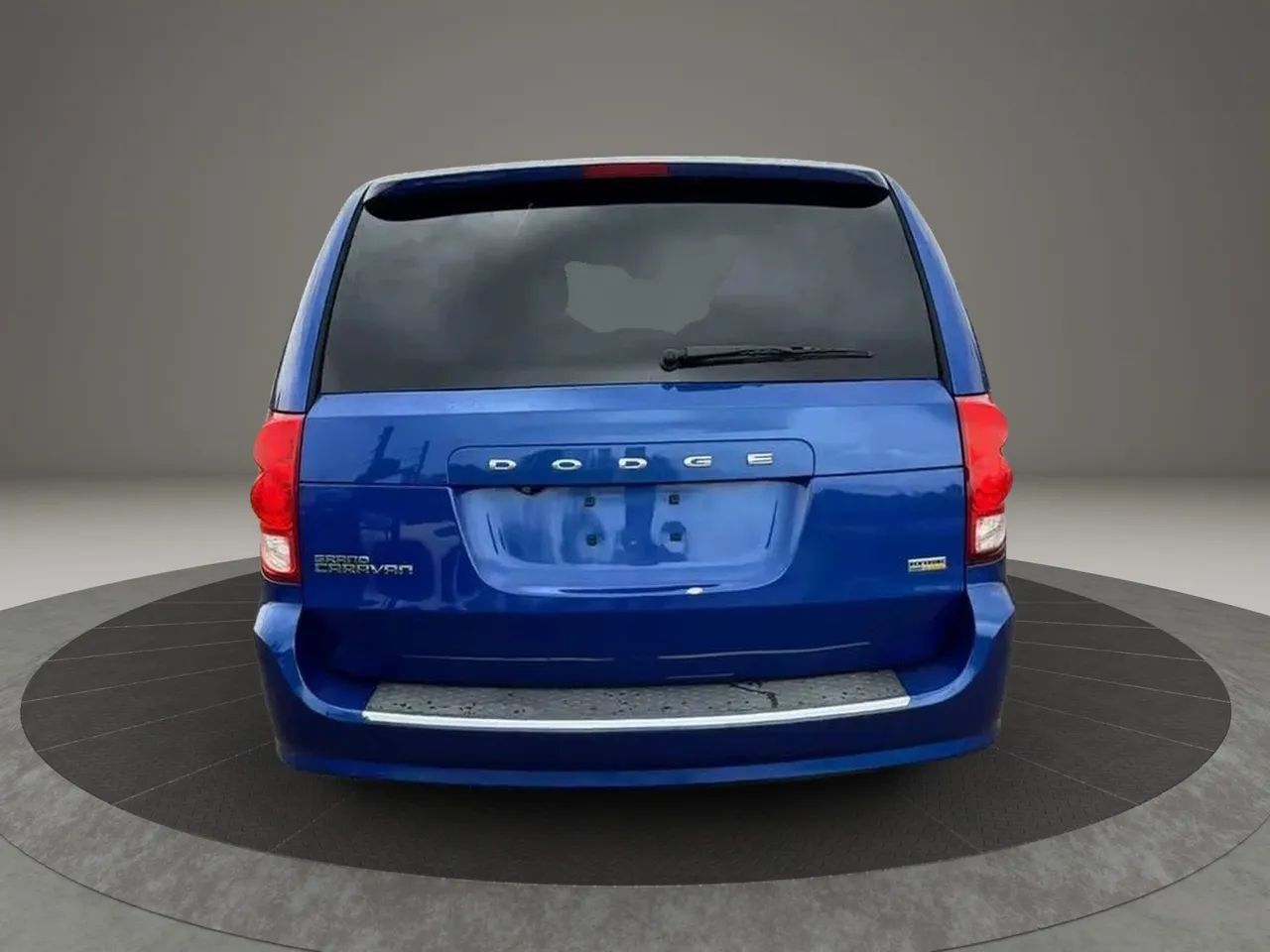 Used 2019 Dodge Grand Caravan SE w/ UConnect Hands-Free Group FWD image 5