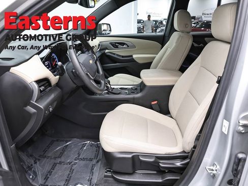 Used 2022 Chevrolet Traverse LS AWD/4WD image 13