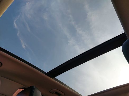 Certified 2022 Kia Sorento SX image 35