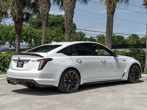 Used 2024 Cadillac CT5 V Blackwing w/ Carbon Fiber Package 2 RWD image 8