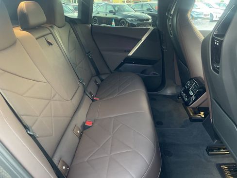 Used 2023 BMW iX xDrive50 image 26
