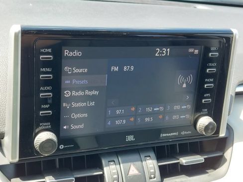 Used 2019 Toyota RAV4 Limited AWD/4WD image 29