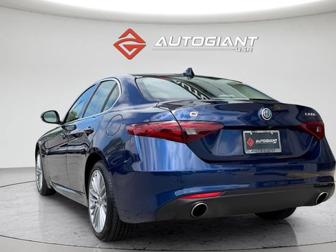 Used 2019 Alfa Romeo Giulia Ti w/ Quick Order Package 22X Lusso AWD/4WD image 8