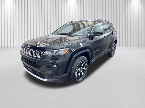 New 2026 Jeep Compass Limited w/ Sun, Sound & Navigation Group image 10
