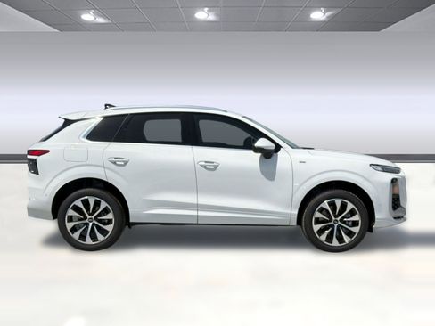New 2026 Audi Q3 quattro 2.0T image 8