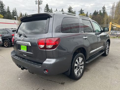 Used 2018 Toyota Sequoia Limited w/ Safety & Convenience Package image 4