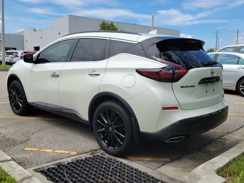 Certified 2023 Nissan Murano SV w/ SV Midnight Edition Package FWD image 4