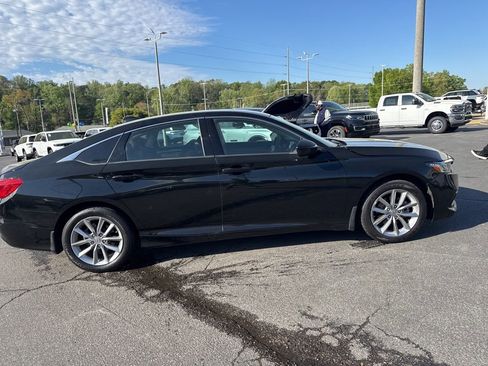 Used 2022 Honda Accord LX image 4