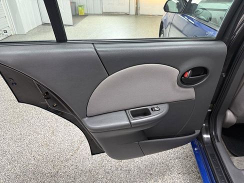 Used 2005 Saturn ION Level 2 w/ Power Pkg FWD image 20