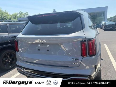 Certified 2023 Kia Sorento SX AWD/4WD image 8