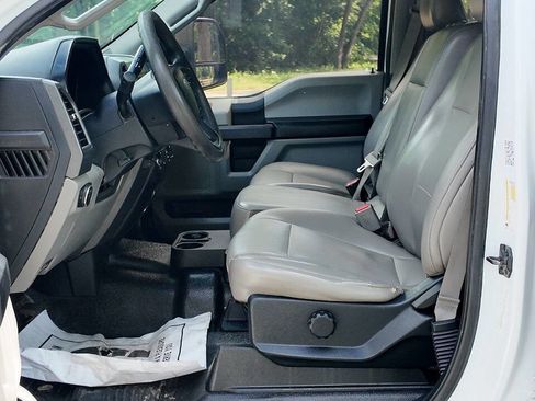 Used 2017 Ford F250 XL w/ STX Appearance Package AWD/4WD image 34