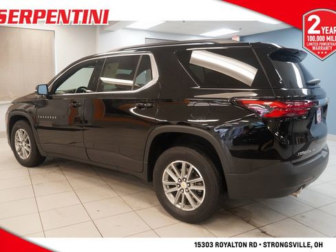 Used 2023 Chevrolet Traverse LT image 7