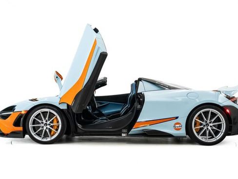 Used 2022 McLaren 765LT RWD image 11
