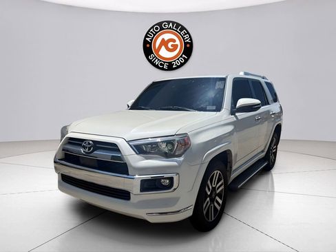 Used 2021 Toyota 4Runner Limited AWD/4WD image 7