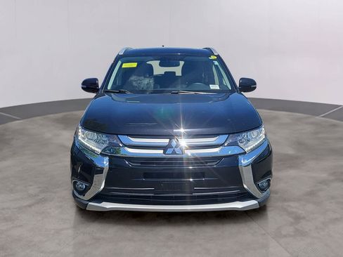 Used 2017 Mitsubishi Outlander SEL AWD/4WD image 2