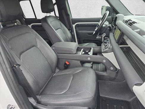 Used 2023 Land Rover Defender 110 S AWD/4WD image 10