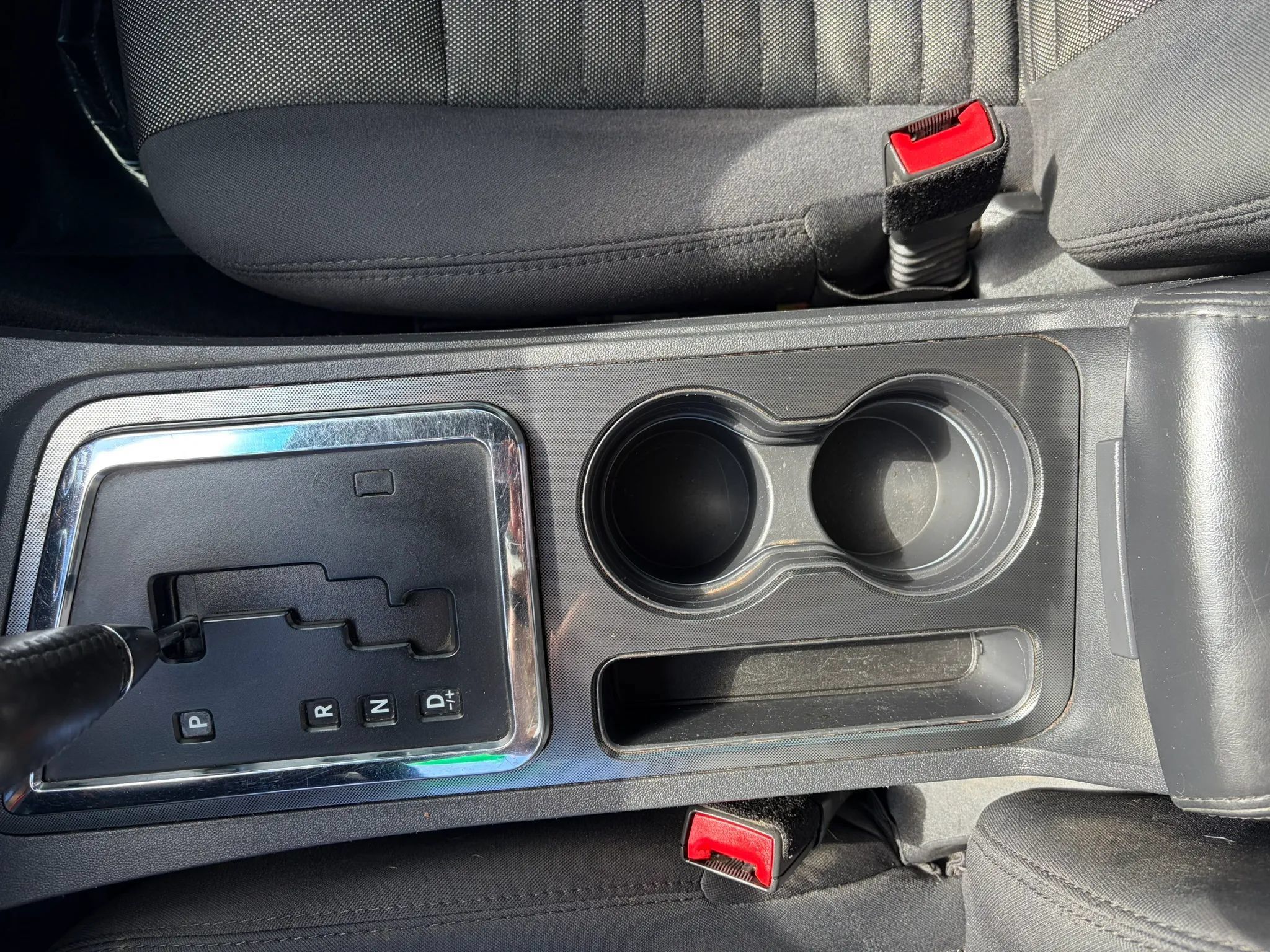 Used 2014 Dodge Challenger SXT RWD image 14
