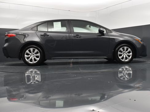 Used 2026 Toyota Corolla LE image 32