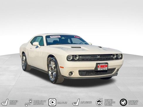 Used 2021 Dodge Challenger SXT w/ Plus Package image 1