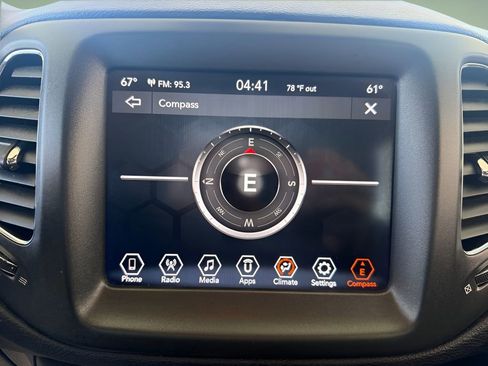 Used 2020 Jeep Compass Trailhawk image 26