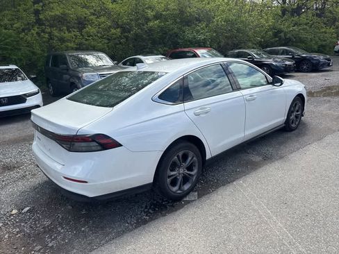 Used 2023 Honda Accord EX image 23