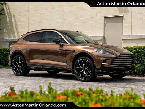 New 2025 Aston Martin DBX 707 image 40