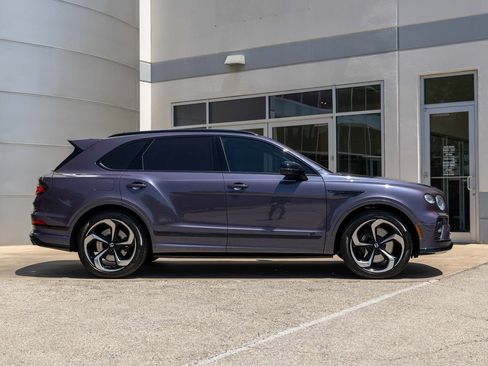 Certified 2023 Bentley Bentayga AWD/4WD image 5