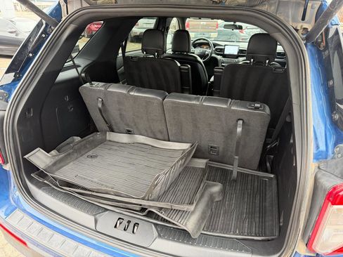 Used 2020 Ford Explorer XLT w/ Equipment Group 202A image 53