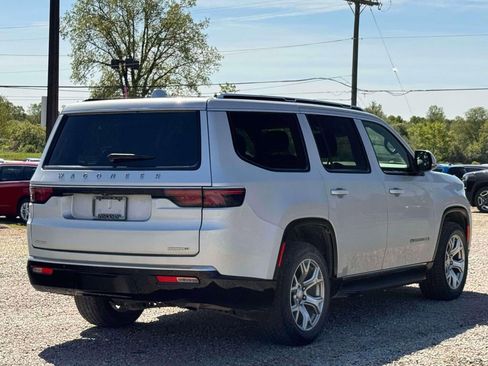 Used 2022 Jeep Wagoneer Series II AWD/4WD image 7