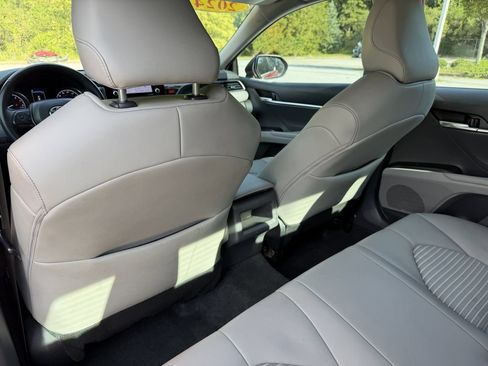 Used 2024 Toyota Camry SE FWD image 20
