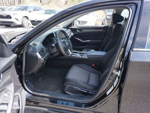 Used 2021 Honda Accord LX image 2