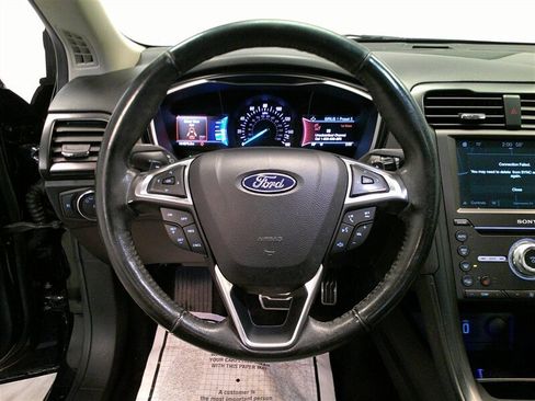 Used 2018 Ford Fusion Titanium image 12