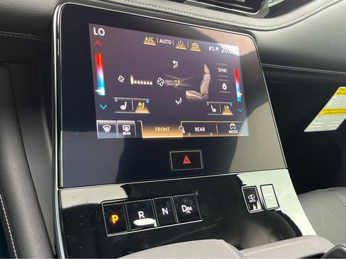 Certified 2025 INFINITI QX80 Sensory image 14