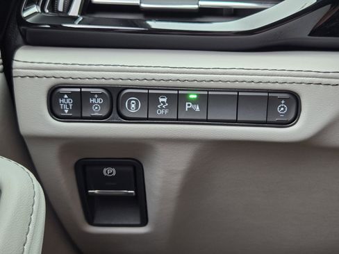 Certified 2024 Acura MDX SH-AWD w/ Advance Package image 23