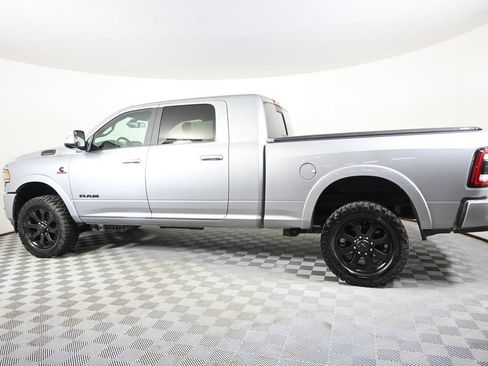 Used 2022 RAM 2500 Laramie w/ Night Edition AWD/4WD image 3