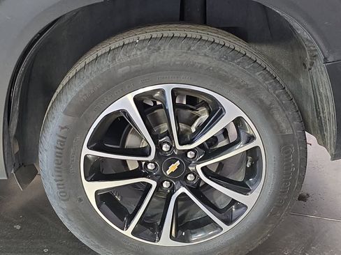 Used 2025 Chevrolet TrailBlazer LT FWD image 12