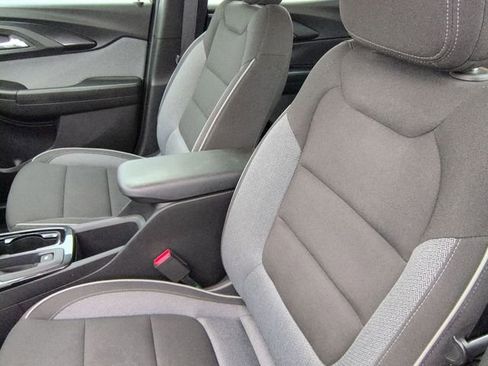 Used 2023 Chevrolet TrailBlazer LS image 16