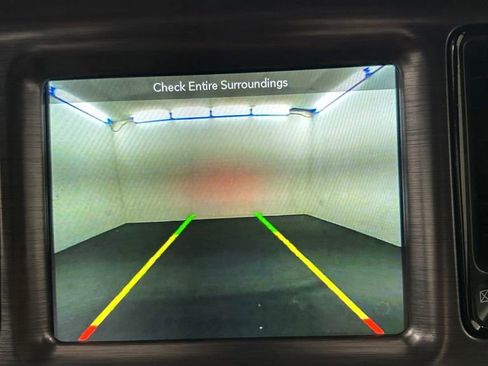 Used 2018 Dodge Challenger R/T Scat Pack w/ Dynamics Package RWD image 25