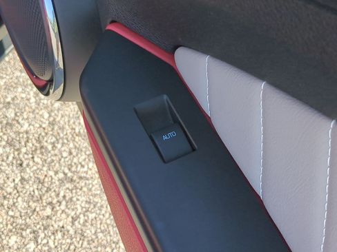Used 2010 Ford Mustang GT Premium RWD image 35
