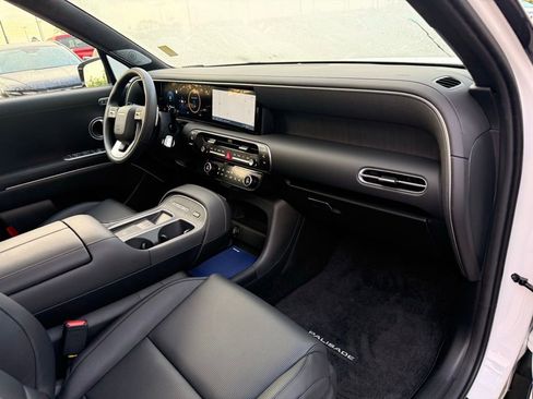 Certified 2026 Hyundai Palisade Calligraphy AWD/4WD image 37