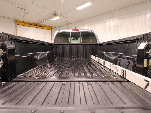 Used 2022 Toyota Tacoma SR w/ SR Convenience Package image 24