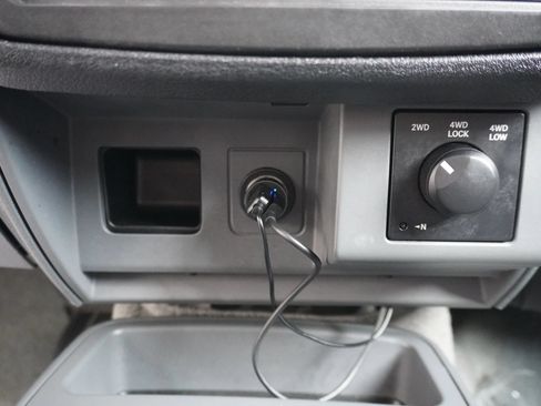 Used 2007 Mitsubishi Raider LS AWD/4WD image 24