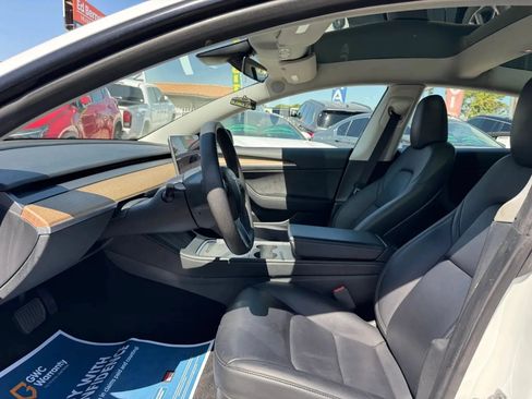 Used 2023 Tesla Model 3 Standard Range RWD image 10