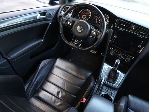 Used 2018 Volkswagen GTI Autobahn FWD image 25